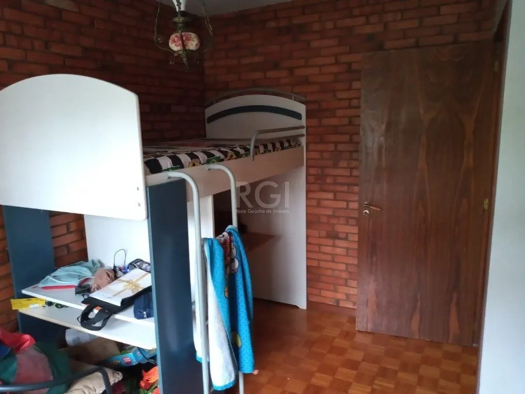 Imagem Casa para Venda - 256.87m², 3 dormitórios, sendo 1 suites, 2 vagas - Teresópolis