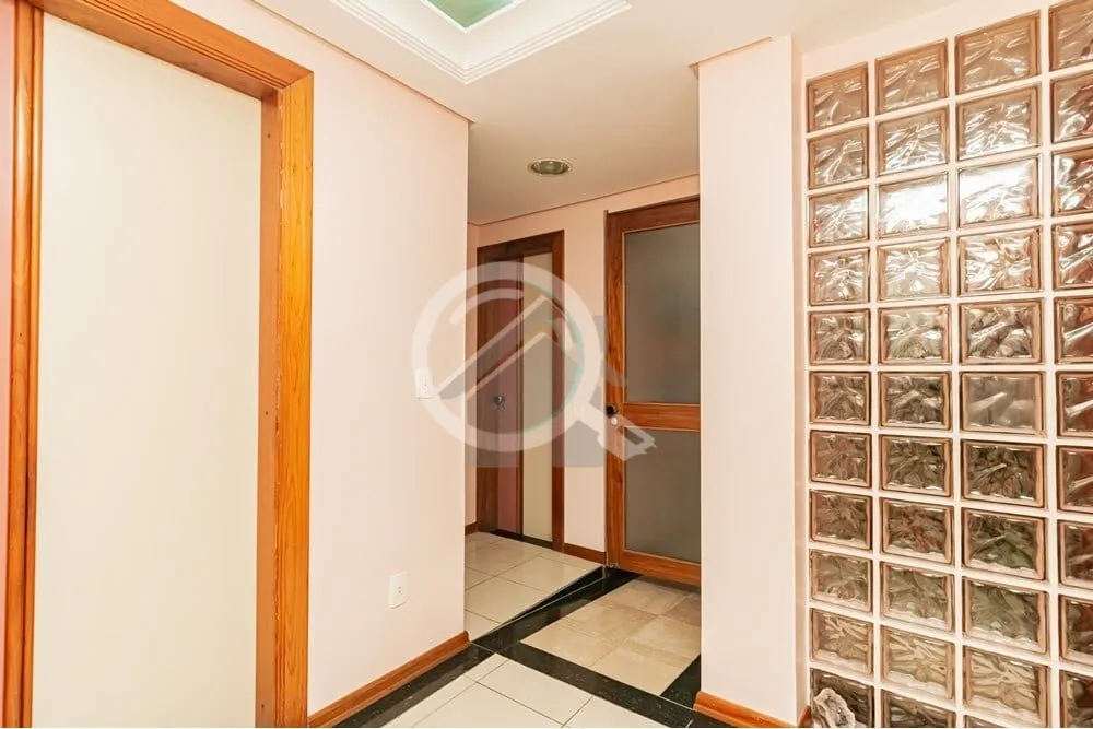Imagem Descrição da Clínica Odontológica à Venda Localização: Bairro Nobre Tipo de Propriedade: Clí...