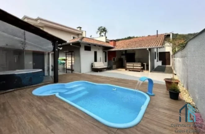 Foto do imóvel Casa (estuda permuta e financiamento) piscina, 03 quartos c/suíte, em Piraberaba Joinville SC