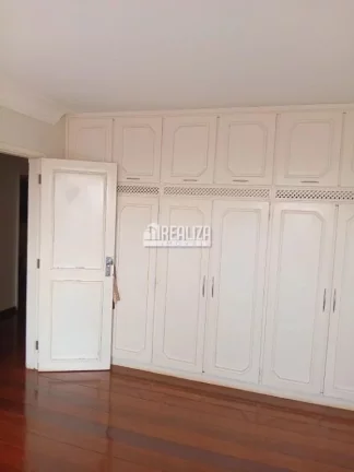 Imagem Apartamento com 3 Dormitórios e Móveis Planejados no Condomínio Edificio Rossana, em Uberaba