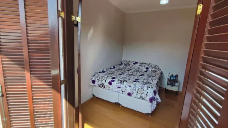 Imagem Casa Sobrado, 3 Dormitórios (Suíte), Bosque dos Ipês, Sjc.