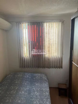 Imagem Apartamento de 2 dormitórios com móveis planejados no Condomínio Parque Austral, bairro Loteamento Reserva Ushuaia - Uberaba