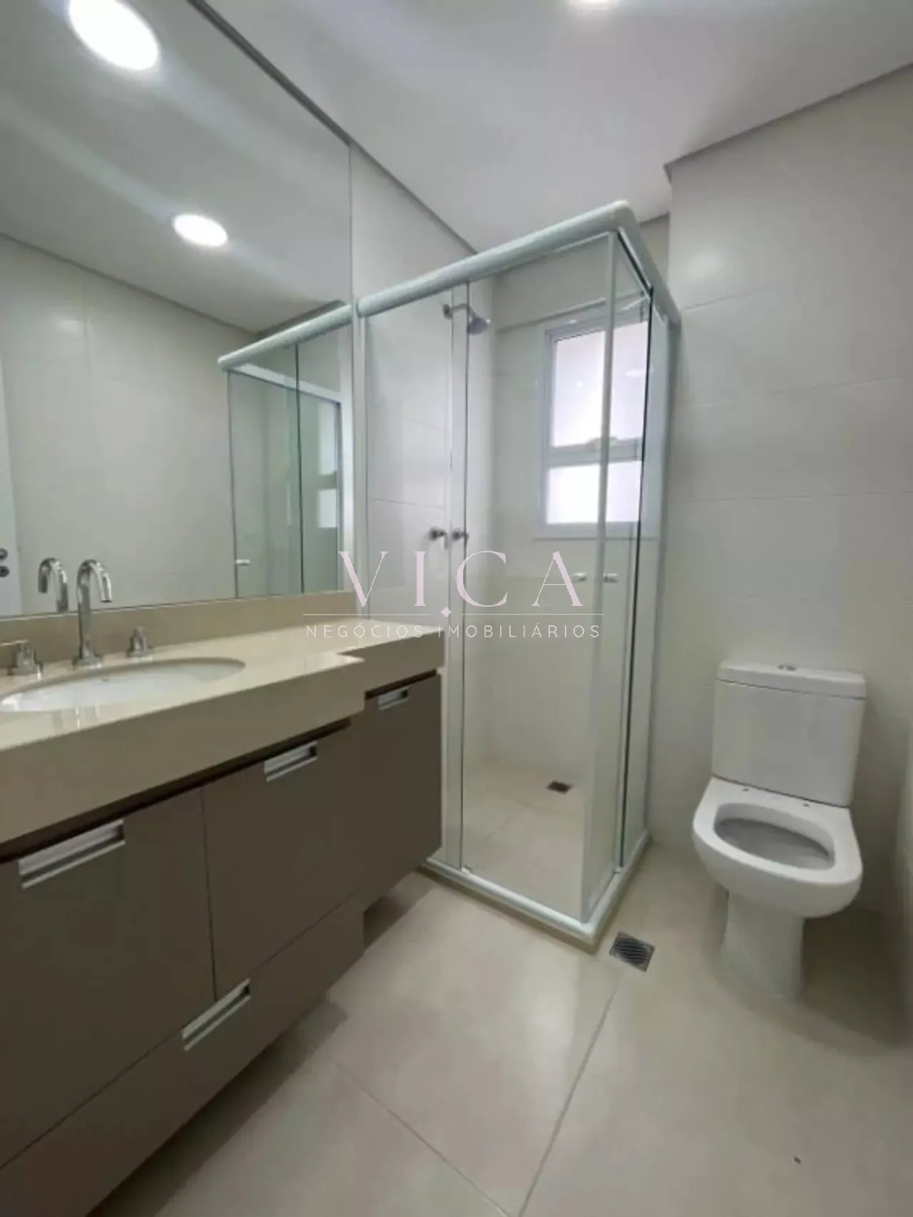 Imagem Apartamento 1 dormitório para alugar, 53m² por R$ 3.750 - Alphaville/SP