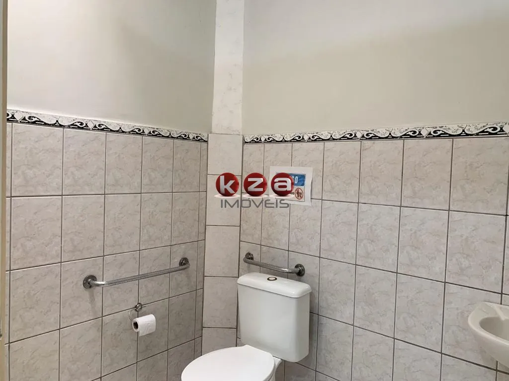 Imagem Prédio Comercial para Locação em Valinhos-SP: 15 Salas, 15 Banheiros e 682m². Agende sua visita!