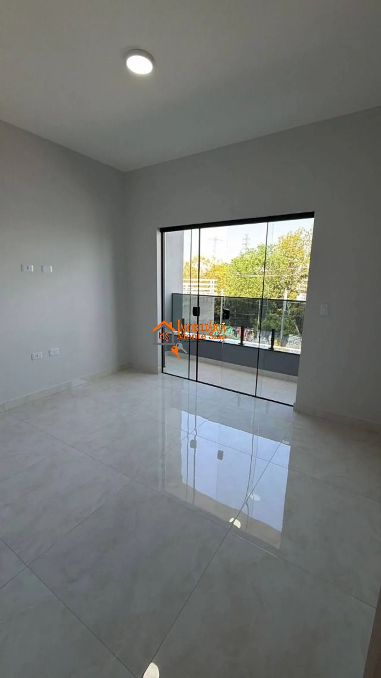 Imagem Sobrado com 2 dormitórios à venda, 75 m² por R$ 490.000,00 - Jardim Zélia - Itaquaquecetuba/SP