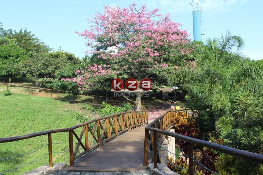 Imagem Terreno lindo a venda com 810 metros no Condomínio Terras de Santa Teresa - Entre Vinhedo e Itupeva-SP