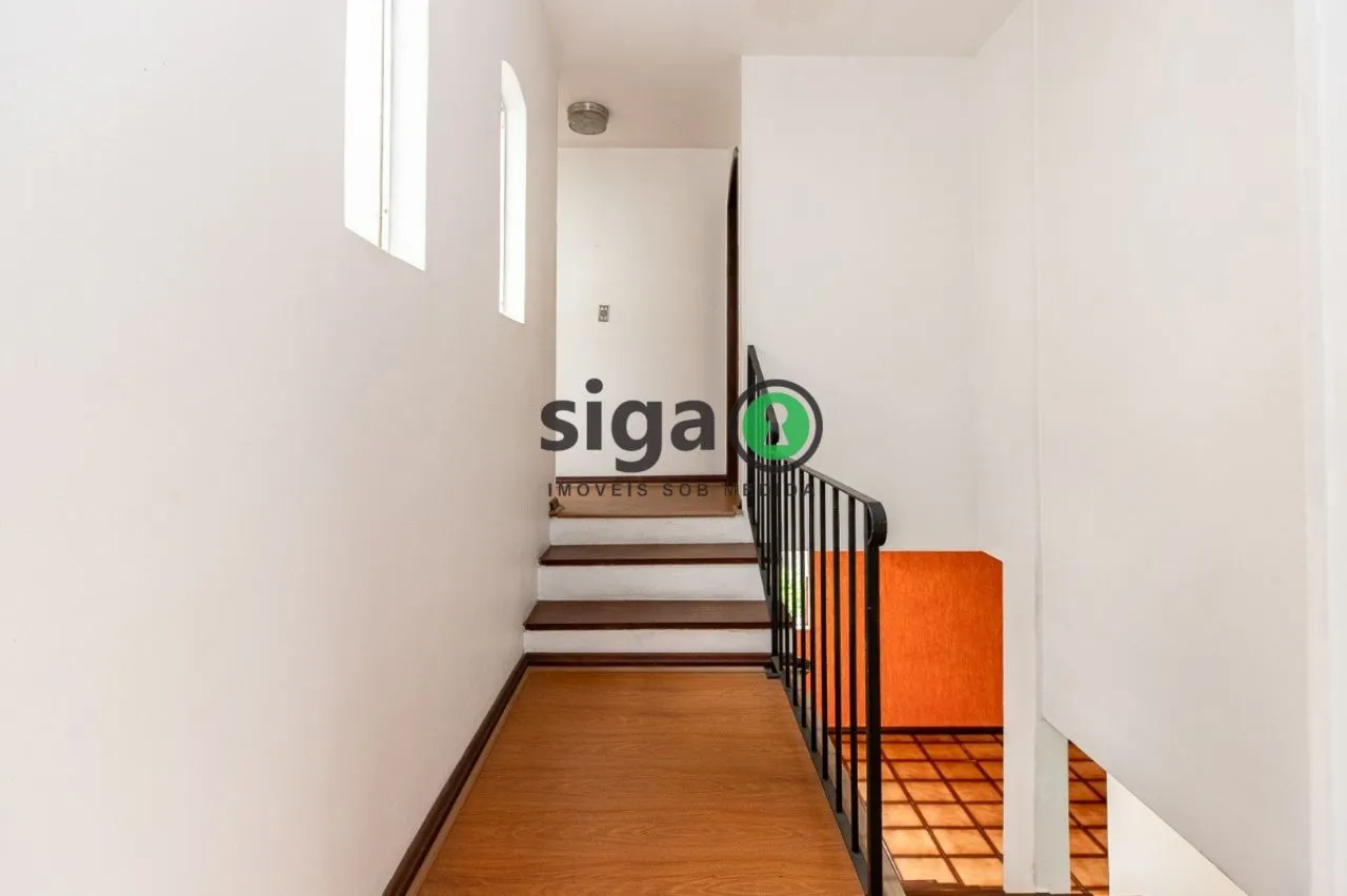 Imagem CASA Á VENDA , COM 327 m2 útil, 5 VAGAS GARAGEM