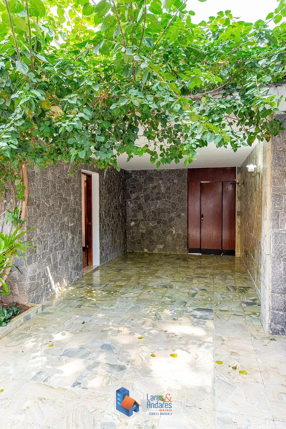 Imagem Casa para venda em Santo Amaro com 3 quartos, sendo 1 suíte, 142m²