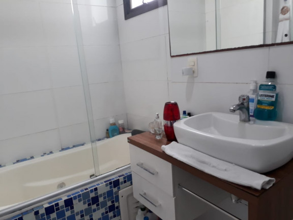 Imagem Apartamento com 2 Quartos à Venda, 7.800 m² em Agronômica - Florianópolis