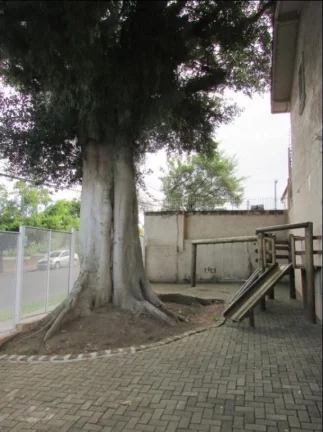 Imagem Sobrado com 3 dormitórios à venda, 100 m² por R$ 300.000,00 - Santa Tereza - Porto Alegre/RS