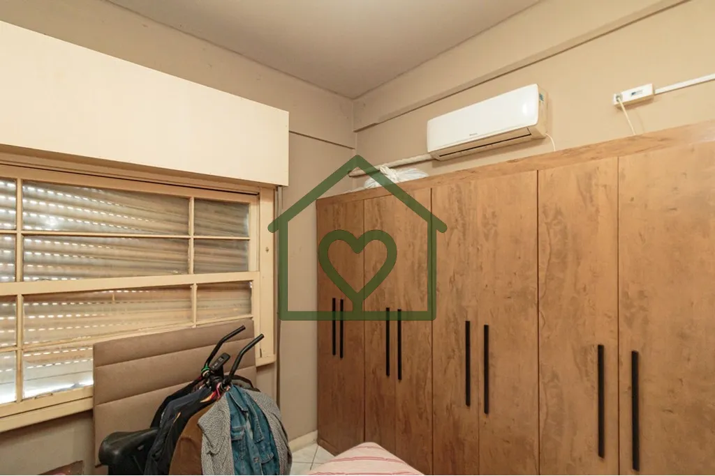 Imagem Apartamento 3 dormitórios no centro de Porto Alegre. Região do centro histórico Próximo do Hospi...