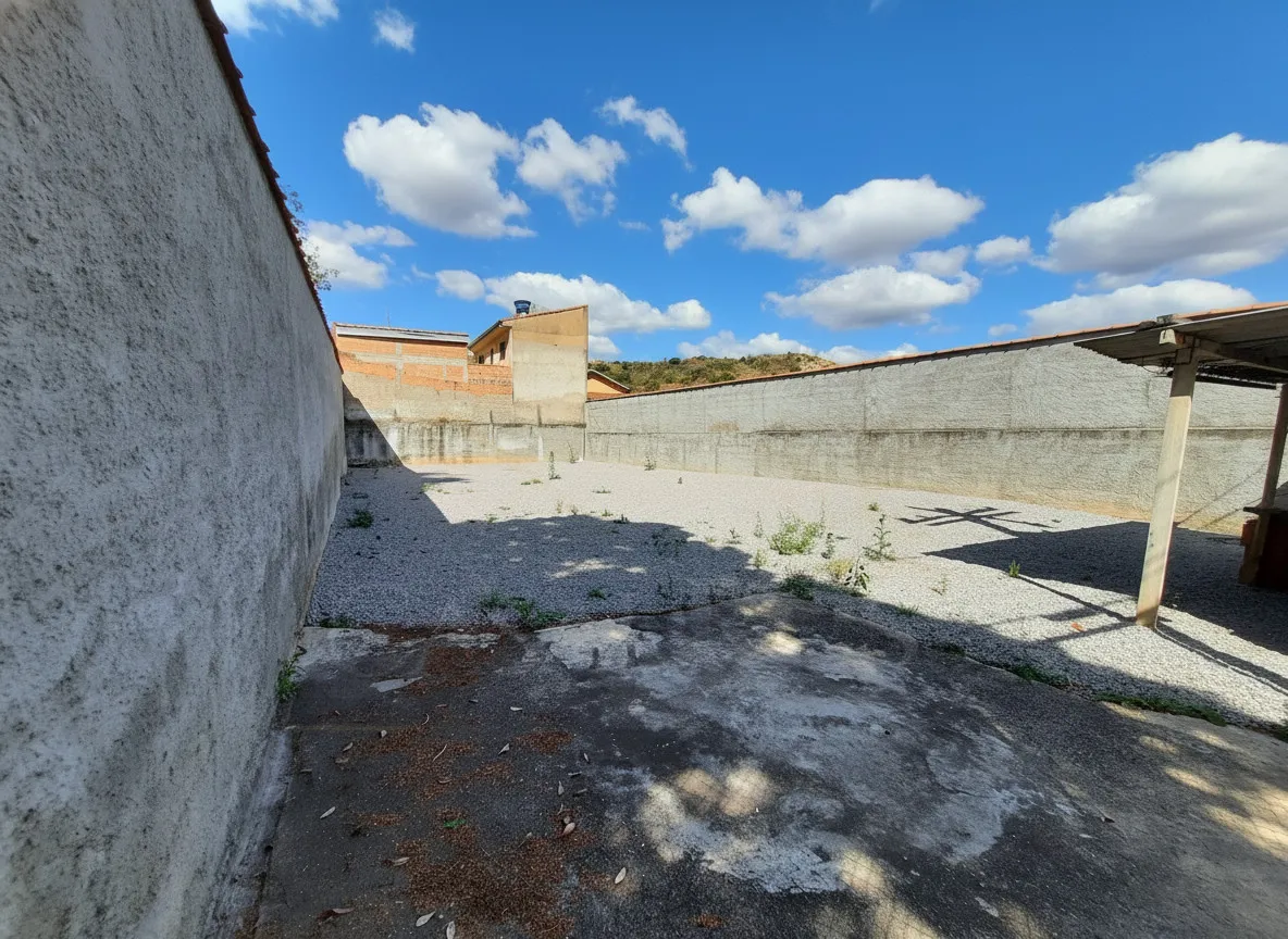Imagem Terreno 360 m² à venda em Dom Bosco, Poços de Caldas