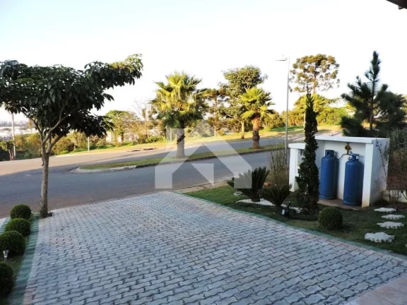 Imagem Casa de Condomínio em Chácaras São Carlos - Cotia