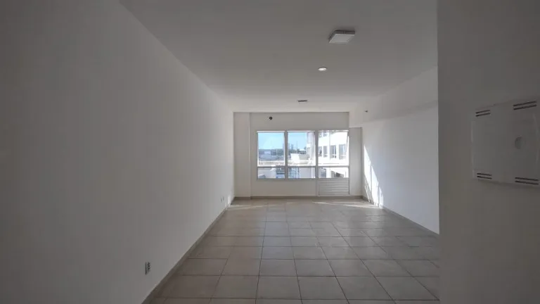 Sala Comercial para Alugar, 34 m² em Cohafuma - São Luís