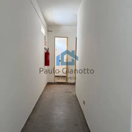 Imagem Sala Comercial com 104 m2 no Centro de Cotia