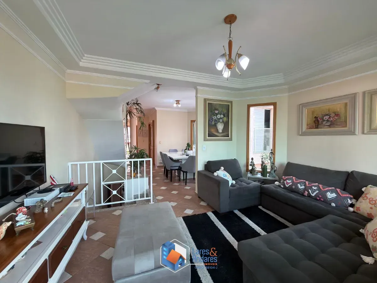 Imagem Sobrado para venda em Jardim Paraíso com 4 quartos, sendo 2 suítes, 230m²