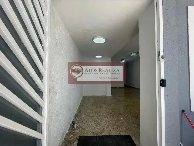 Imagem Casa Comercial para Locação em Vila Santa Catarina - SP