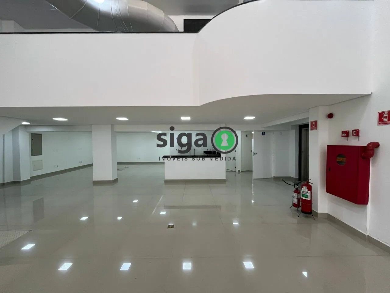 Imagem Ponto Comercial e 6 banheiros para Alugar, 845 m² por R$ 95.000/Mês