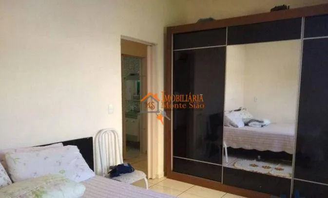 Imagem Casa com 5 dormitórios à venda, 290 m² por R$ 500.000,00 - Jardim Santa Emilia - Guarulhos/SP