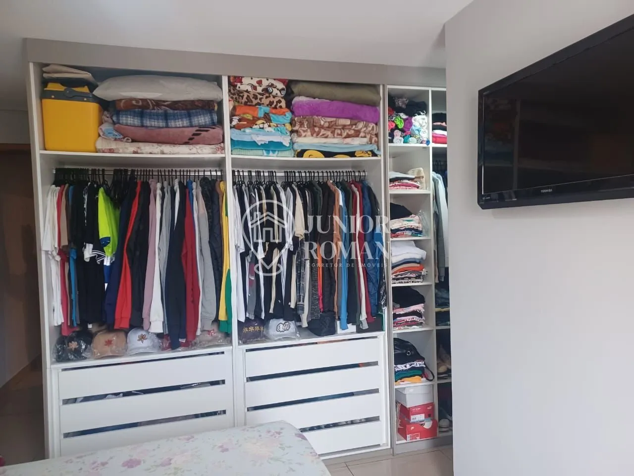 Imagem APTO 2 DORM l 1 SUÍTE COM CLOSET E VARANDA