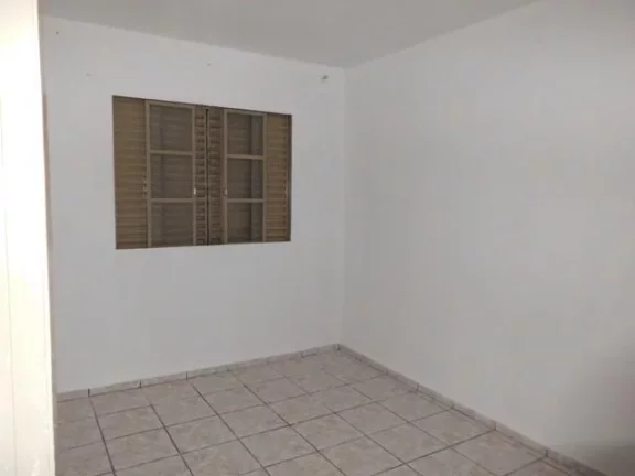 Imagem Ótima localização , 01 vaga, sala. 2 dormitórios, cozinha, wc, área de serviço e wc empregada ...