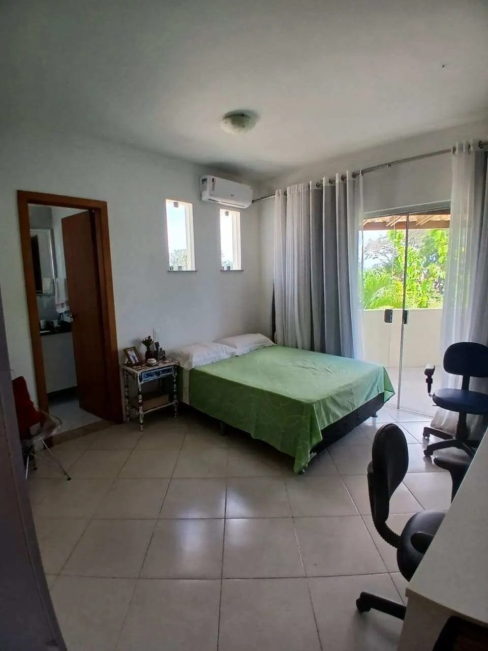 Imagem Casa de condomínio à venda em Lauro de Freitas, Portão, com 4 quartos, 399m2