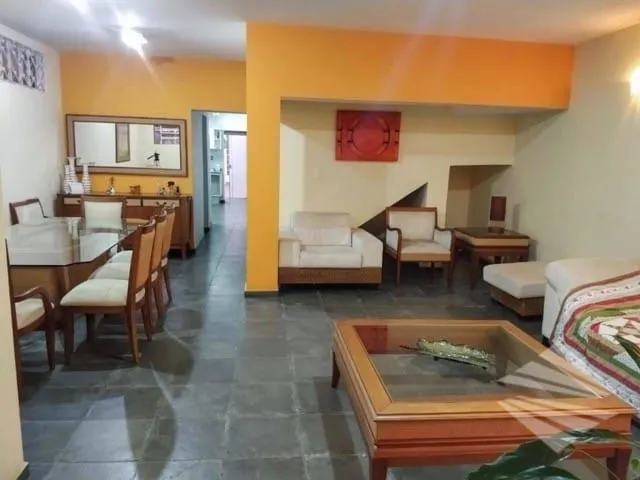 Foto do imóvel Casa à venda 3 Quartos, 1 Suite, 2 Vagas, 240M², Centro, Taubaté - SP