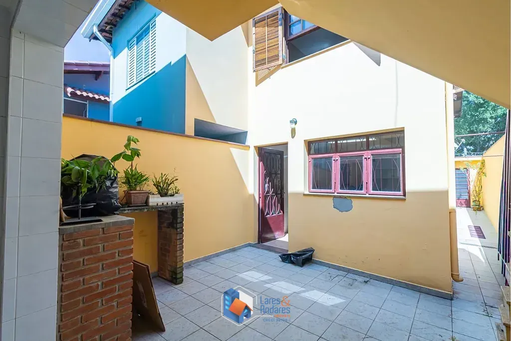 Imagem Casa à venda 3 Quartos 1 Suite 3 Vagas 177M² Vila Romero São Paulo - SP