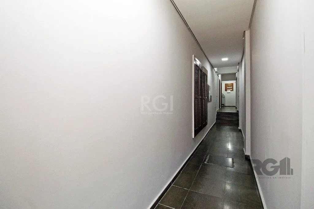 Imagem prédio comercial, com 03 andares, loja térrea, mais 04 salas.