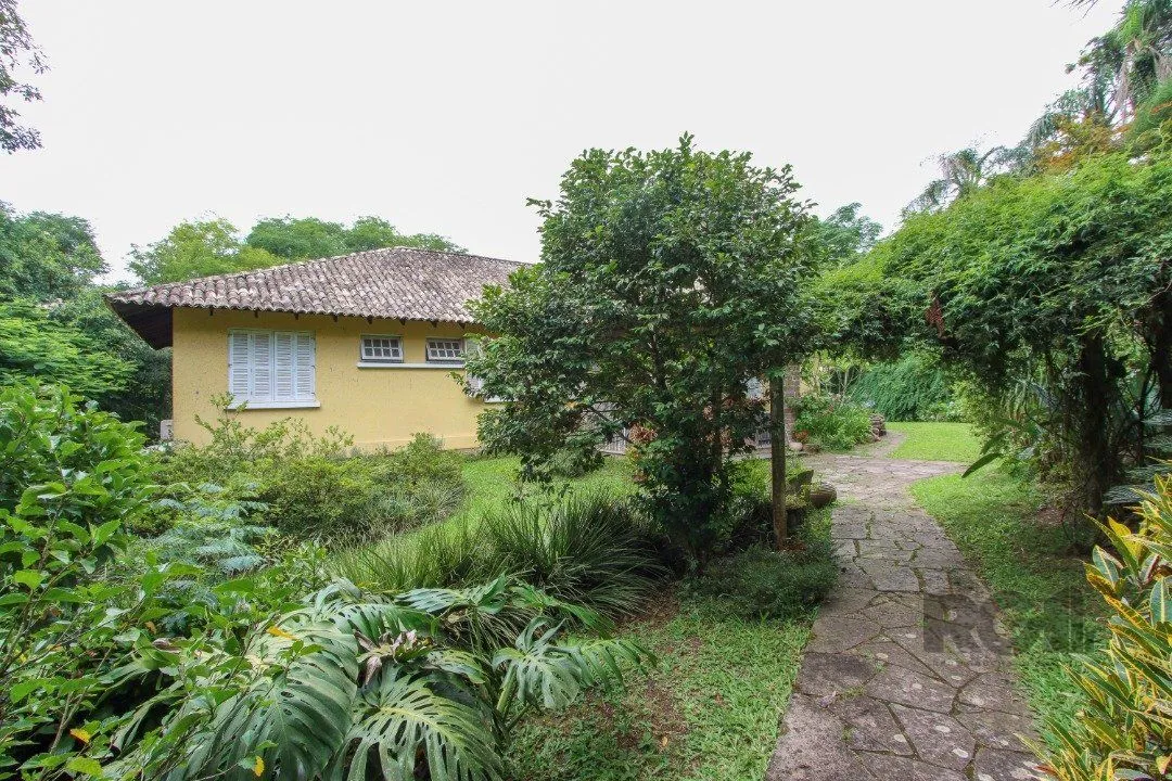 Imagem Casa com 3 quartos, suite em terreno com 7.320m² - Belem Velho