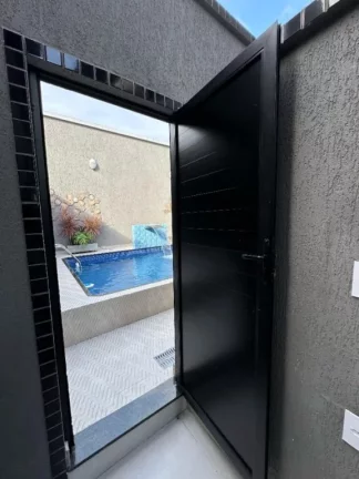Imagem EXCELENTE OPORTUNIDADE!!! Casa de condomínio com 2 dormitórios!