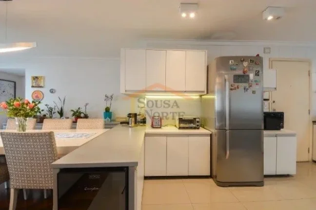Imagem Apto 4 dormitórios, sendo 1 suite, sala ampla, integrada com a cozinha, cozinha planejada, área de...