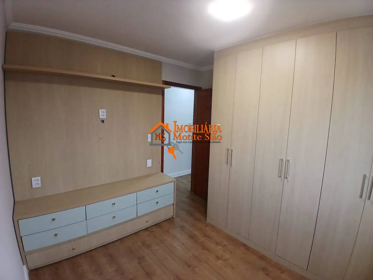 Imagem Apartamento com 3 dormitórios à venda, 65 m² por R$ 480.000,00 - Residencial e Comercial Guarulhos - Guarulhos/SP