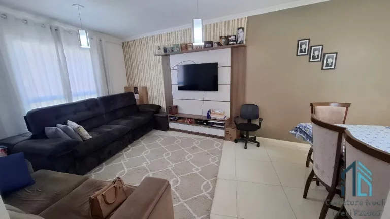 Imagem (Permuta ou financiamento)Sobrado em condomínio, terraço, 03 quartos c/suíte no Vista Alegre em Curitiba PR