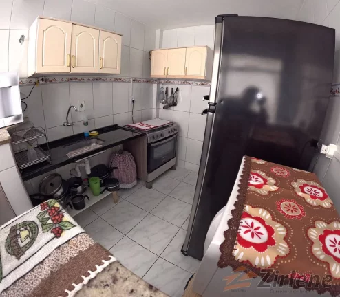 Imagem Apartamento Aconchegante de 2 Quartos na Segunda Quadra do Mar
