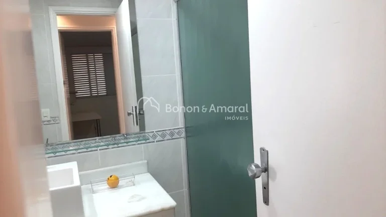 Imagem Este apartamento, no Condomínio Villeneuve I, conta com 3 dormitórios com armários planejados, of...