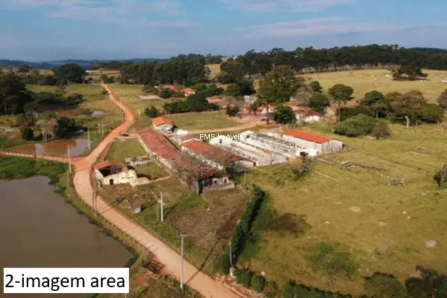 Imagem Oportunidade única: Sítio à venda em Itu-SP, bairro Jardim Paraíso II, com 16.600m² de área!