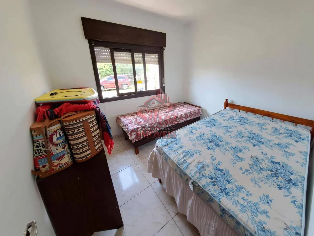 Imagem C799 | Casa de esquina à venda a 150m do mar no Mariluz