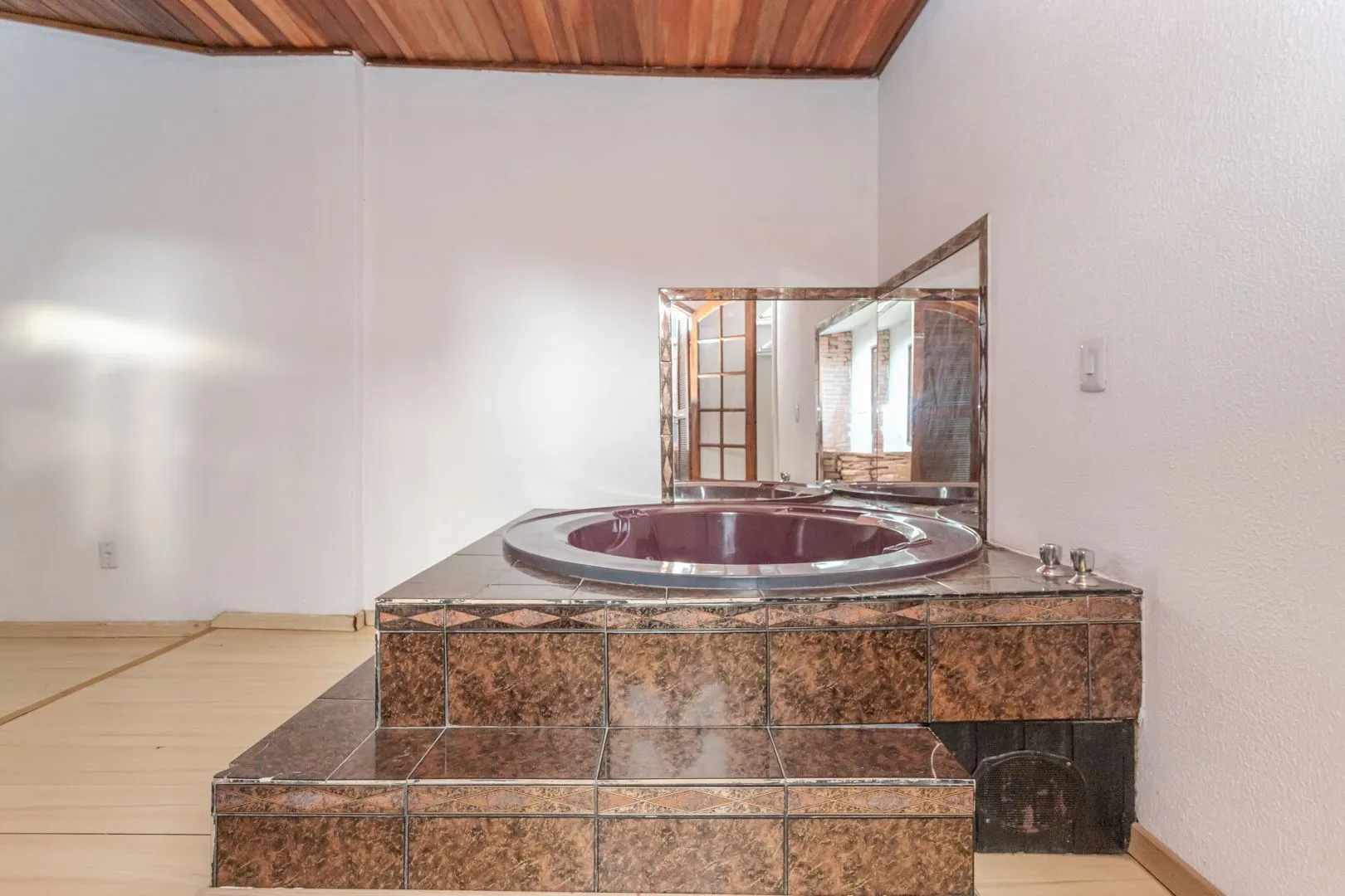 Imagem Casa em Condomínio no Jardim Ypu de 2 dormitórios e vaga DESOCUPADA