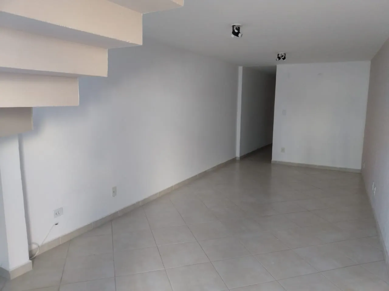 Foto do imóvel Comercial para Locação 60M², Centro, Pindamonhangaba - SP | SALA COMERCIAL - CELESTE COZZI