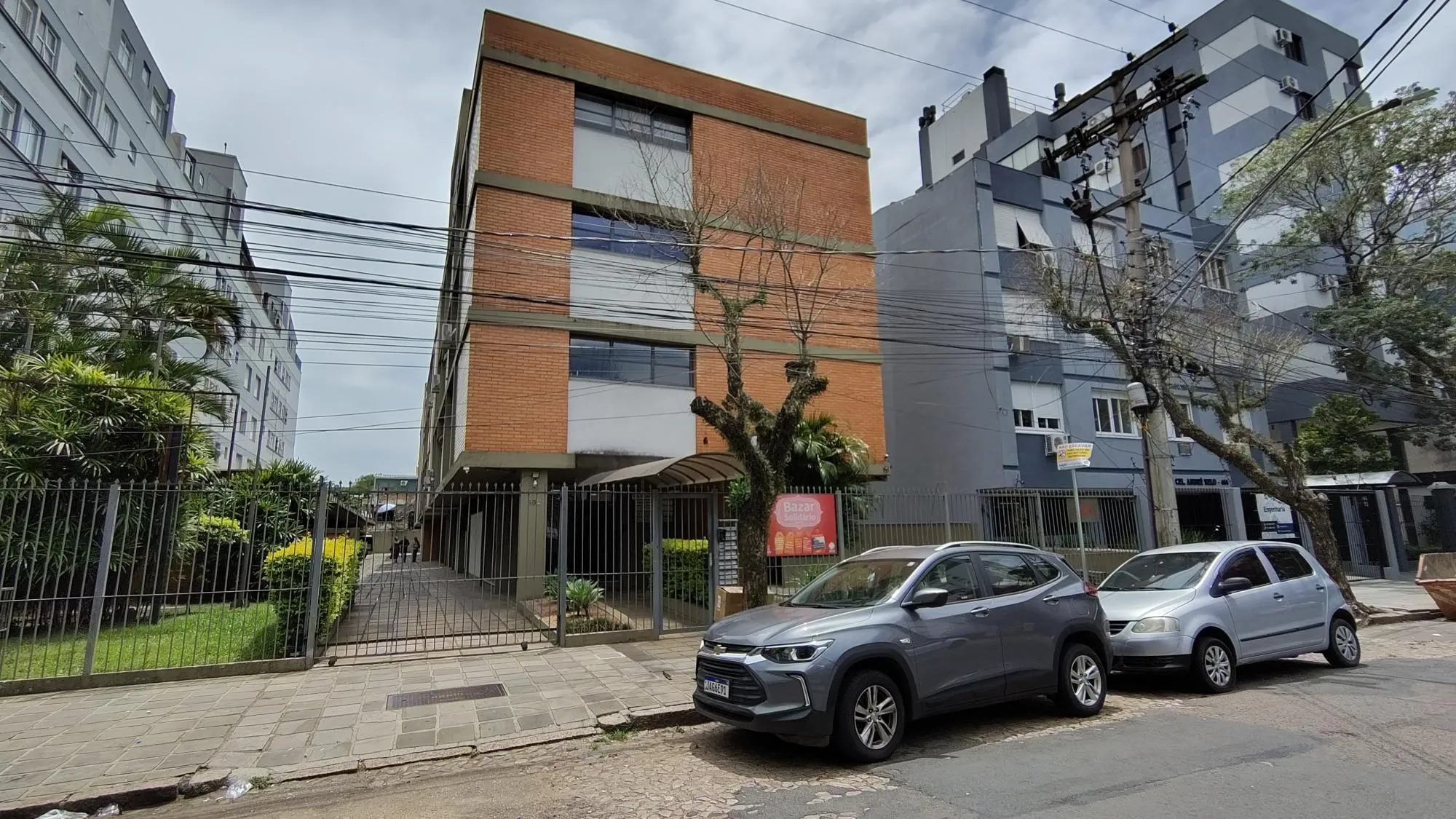 Imagem Prédio Comercial no bairro Menino Deus.