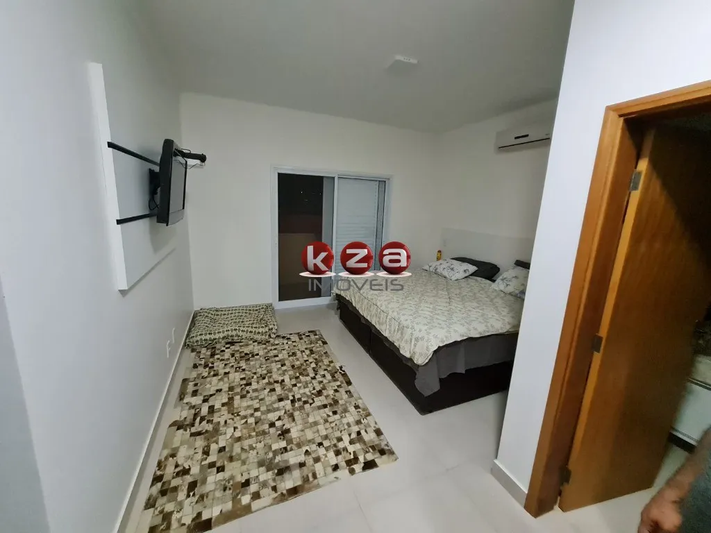 Imagem Casa à venda em Valinhos-SP: 3 quartos, 1 suíte, 2 salas, 3 banheiros, 2 vagas de garagem, 207,98m² no Jardim São Marcos!