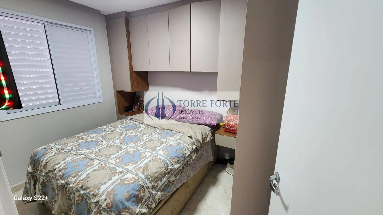 Imagem Apartamento de 2 dormitórios com sacada na Vila Carmosina
