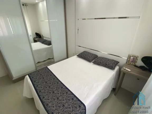 Imagem Apartamento lindo, 03 quartos, sendo 1 suíte e 2 Demi suítes, no coração da meia praia em Itapema SC