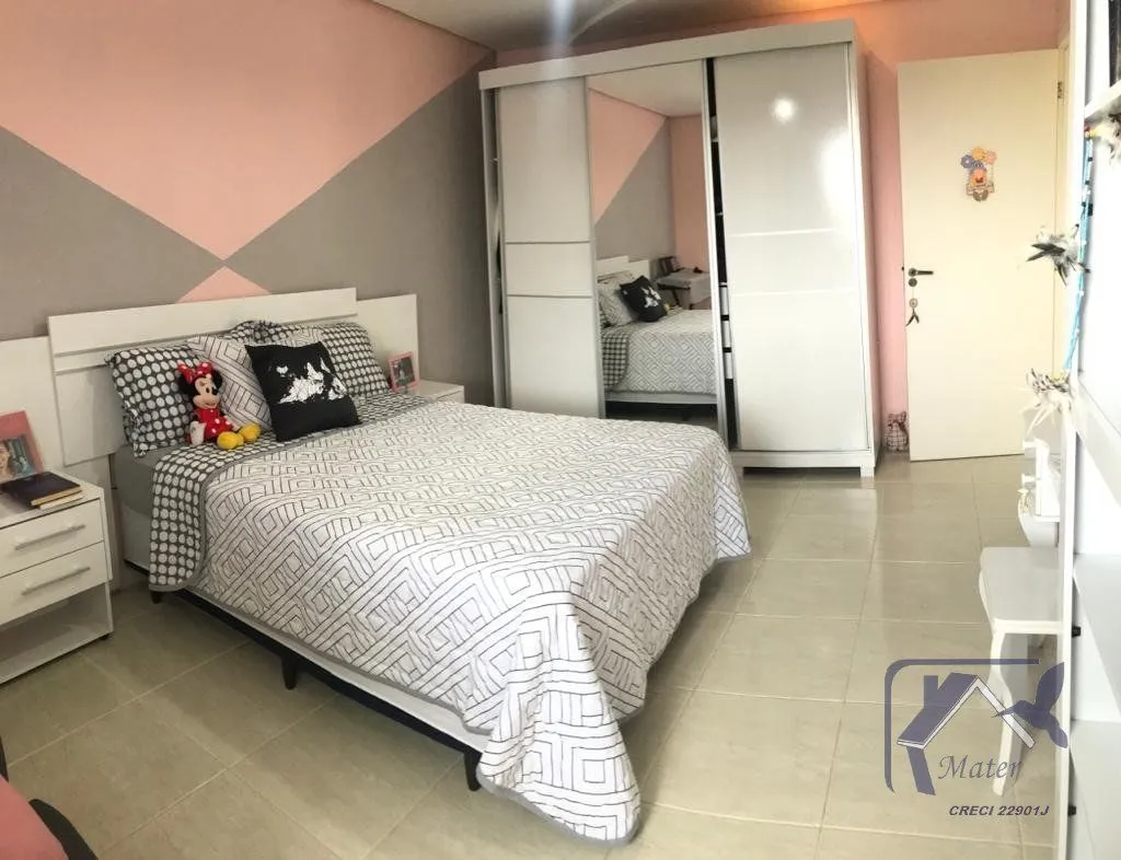Imagem Casa para Venda - 0m², 5 dormitórios, sendo 2 suites, 2 vagas - Village