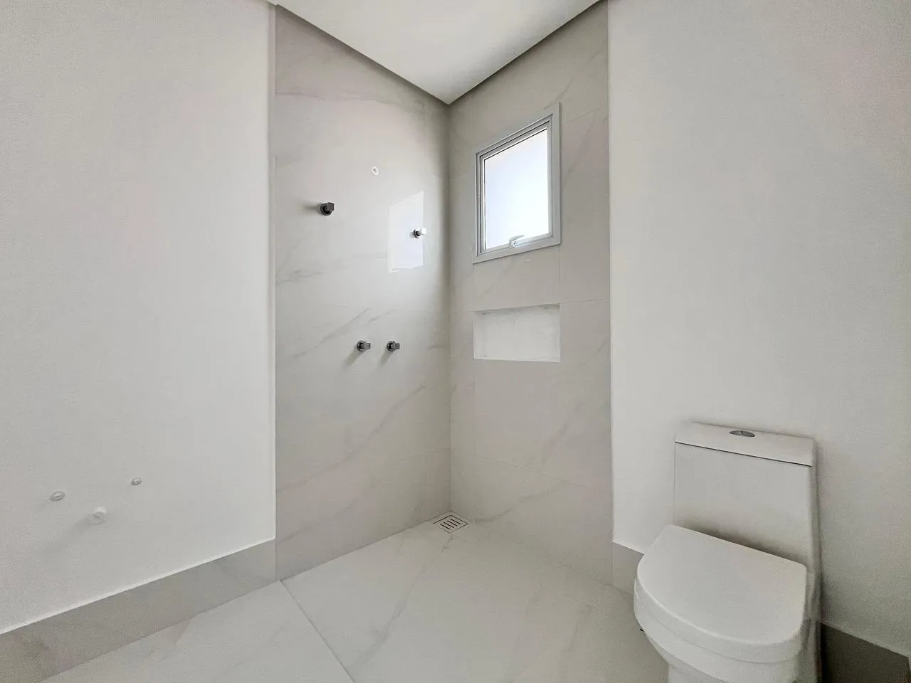 Imagem Apartamento com vista para o mar à venda com 160m2 por R$ 2.850.000,00