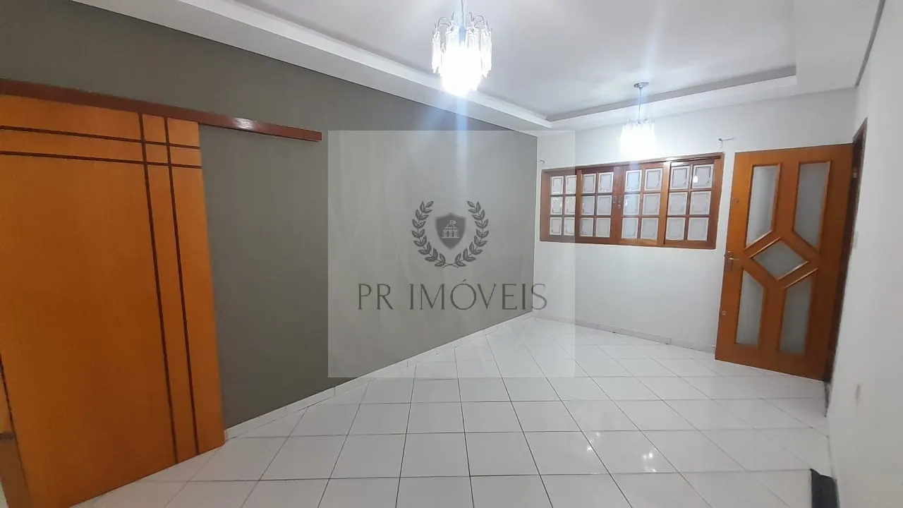 Foto do imóvel Imperdível! Casa à venda em Araraquara-SP, Vila Yamada. 3 quartos, 1 suíte, 1 sala, 3 banheiros, 4 vagas de garagem, 254,46m².