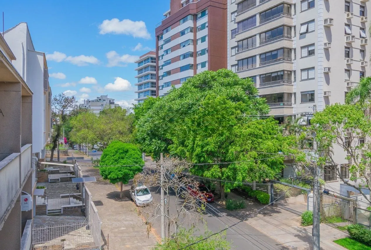 Imagem Apartamento Amplo de Esquina com 93m² no Bairro Petrópolis