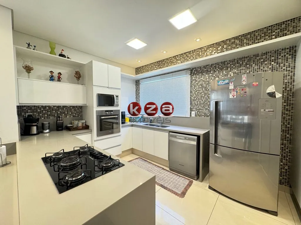 Imagem Casa de luxo em condomínio à venda em Valinhos-SP 3 quartos, 3 suítes, 3 salas e 296m² de área Imperdível no Jardim Soleil!