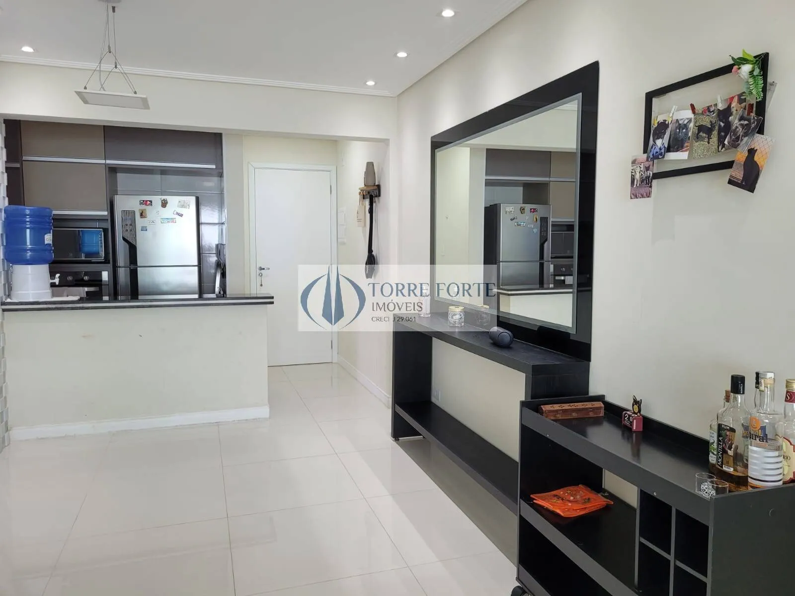 Imagem Maravilhoso apartamento 3 dormitórios, 1 suíte, 2 vagas pé na areia